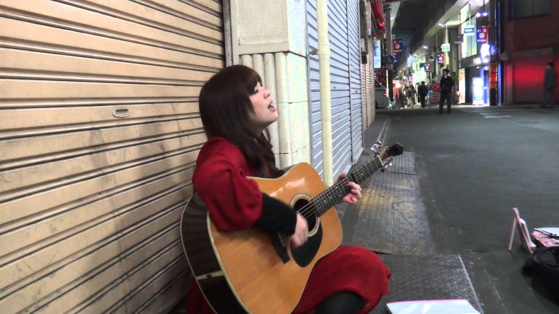 【欧陽菲菲】ラヴ・イズ・オーヴァー 高円寺路上ライヴ